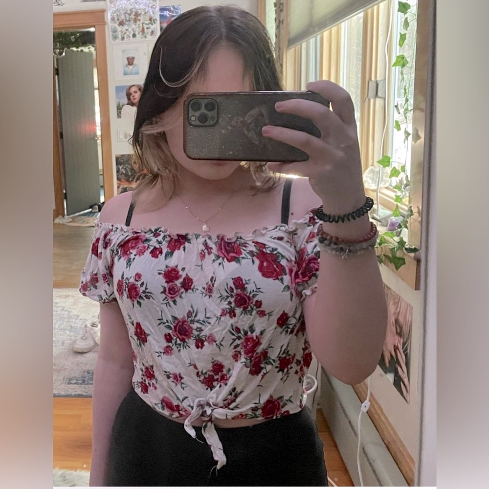 H&M Off the Shoulder Floral Tee